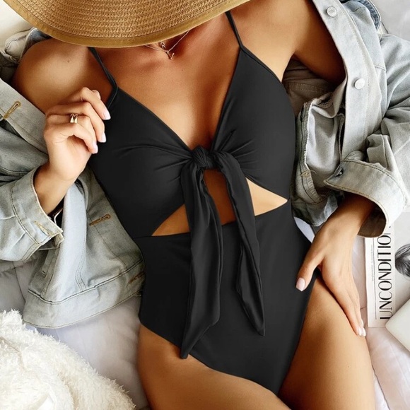 3 One piece SHEIN swimsuits in Small - Picture 3 of 6